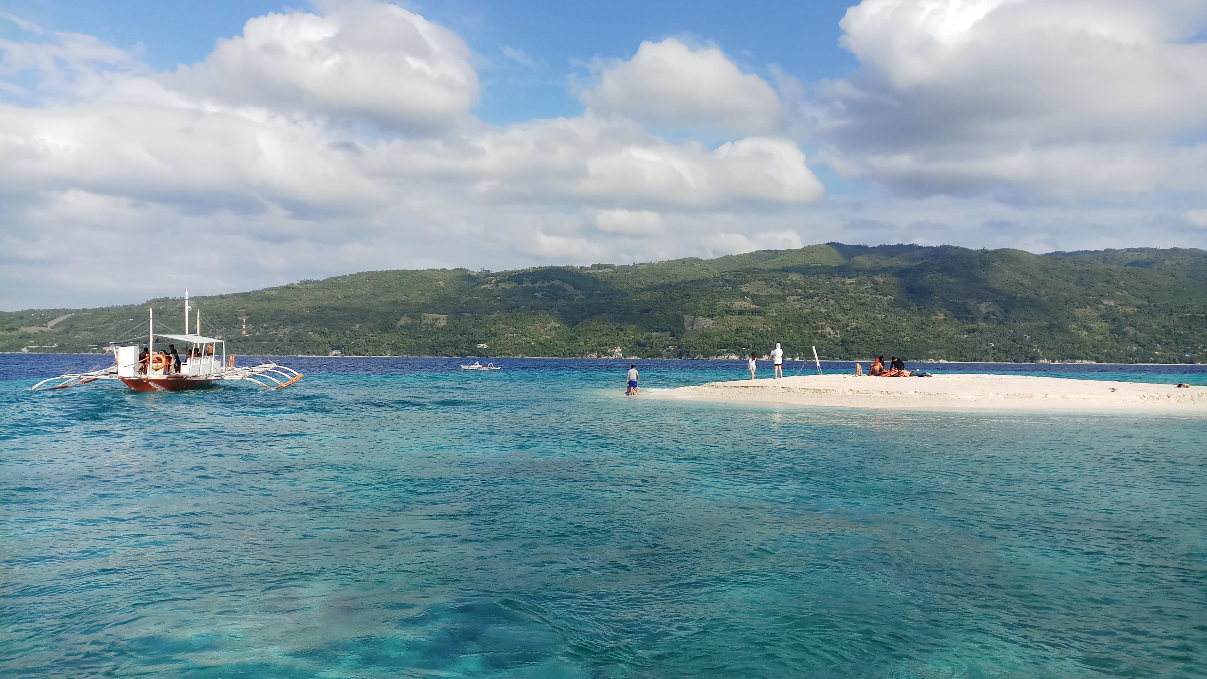 Sumilon sandbar